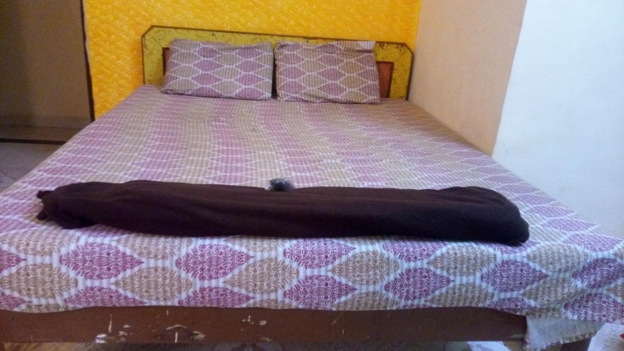 Hotel Sarang Lodge ปันเวล ภายนอก รูปภาพ